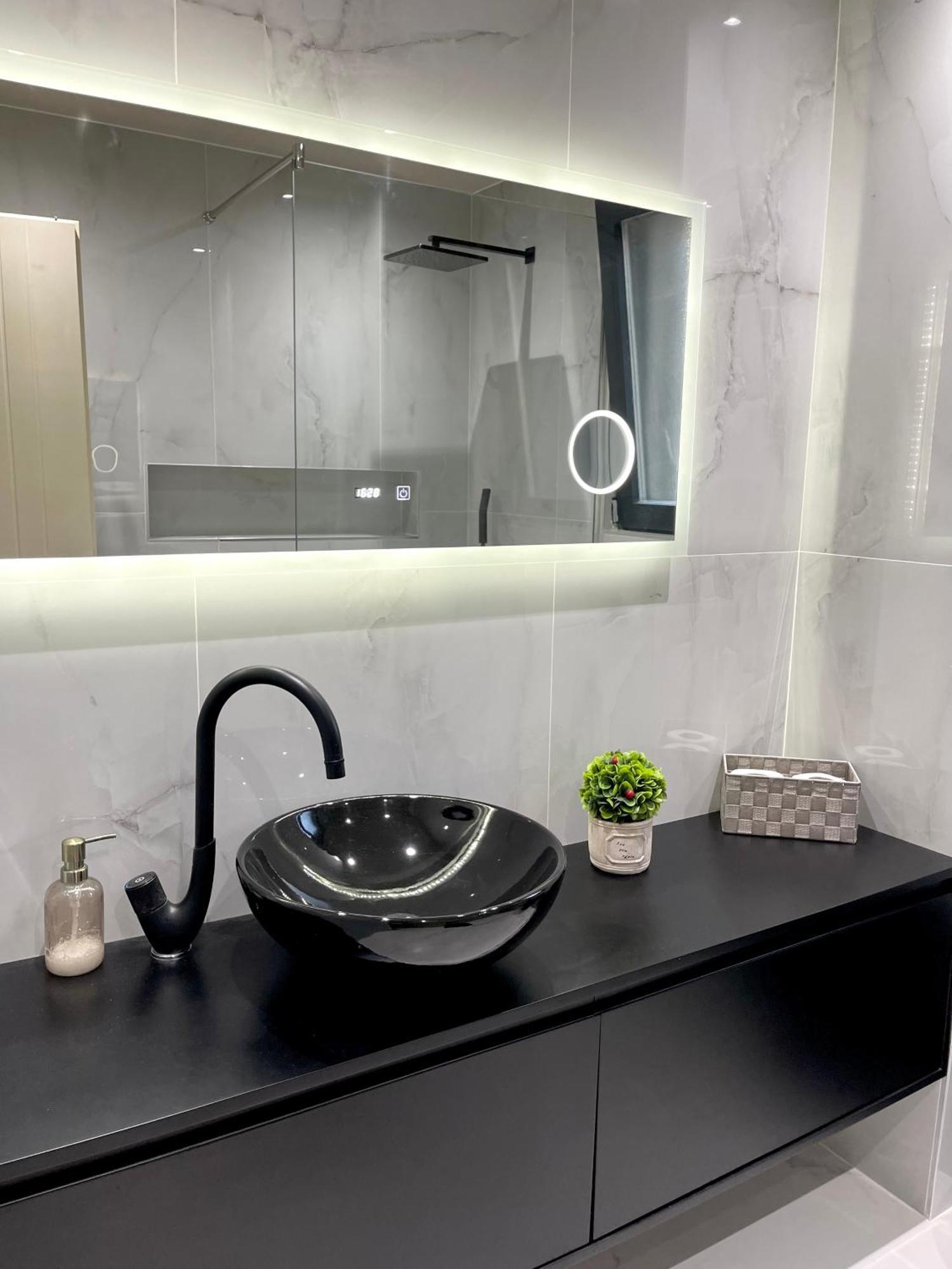 Dea'S Apartment: Hidden Gem Тирана Екстериор снимка